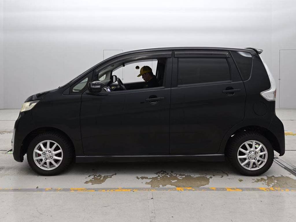 MITSUBISHI EK CUSTOM