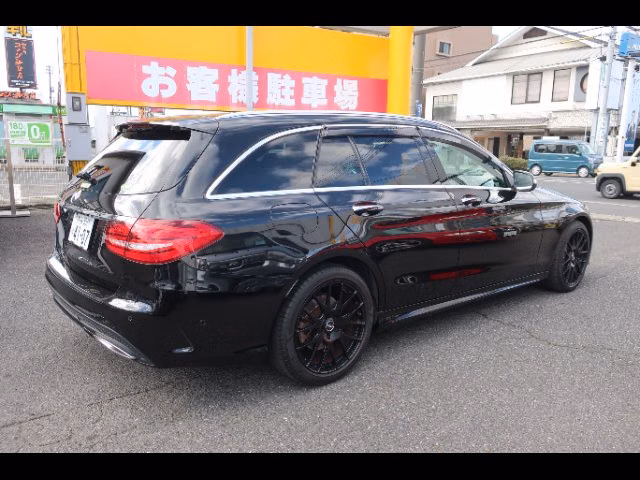 MERCEDES-BENZ C-CLASS