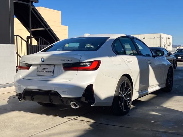 BMW 3-SERIES