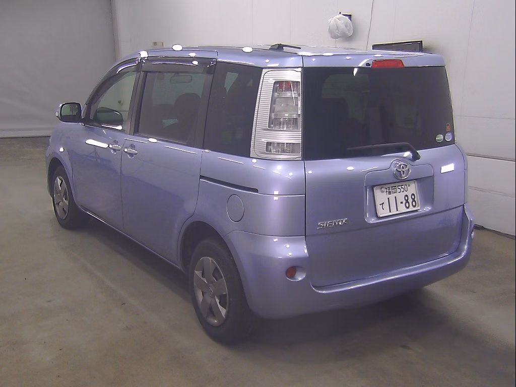 TOYOTA SIENTA