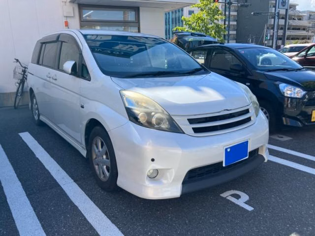 TOYOTA ISIS
