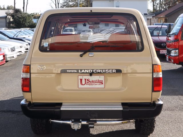TOYOTA LAND CRUISER