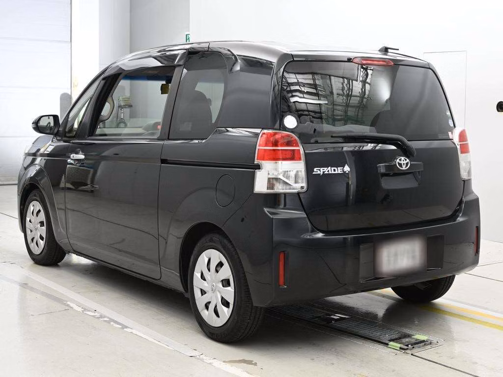 TOYOTA SPADE