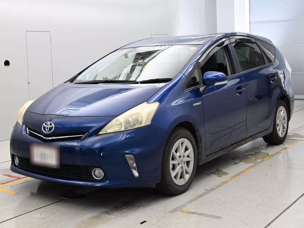 TOYOTA PRIUS ALPHA