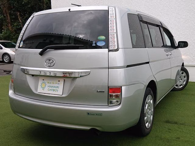 TOYOTA ISIS