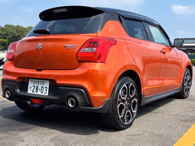 SUZUKI SWIFT