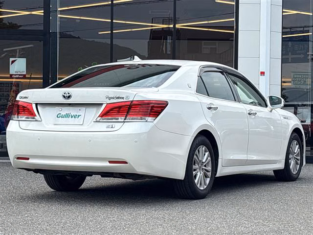 TOYOTA CROWN