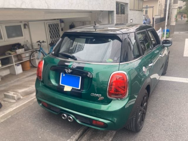 MINI HATCH