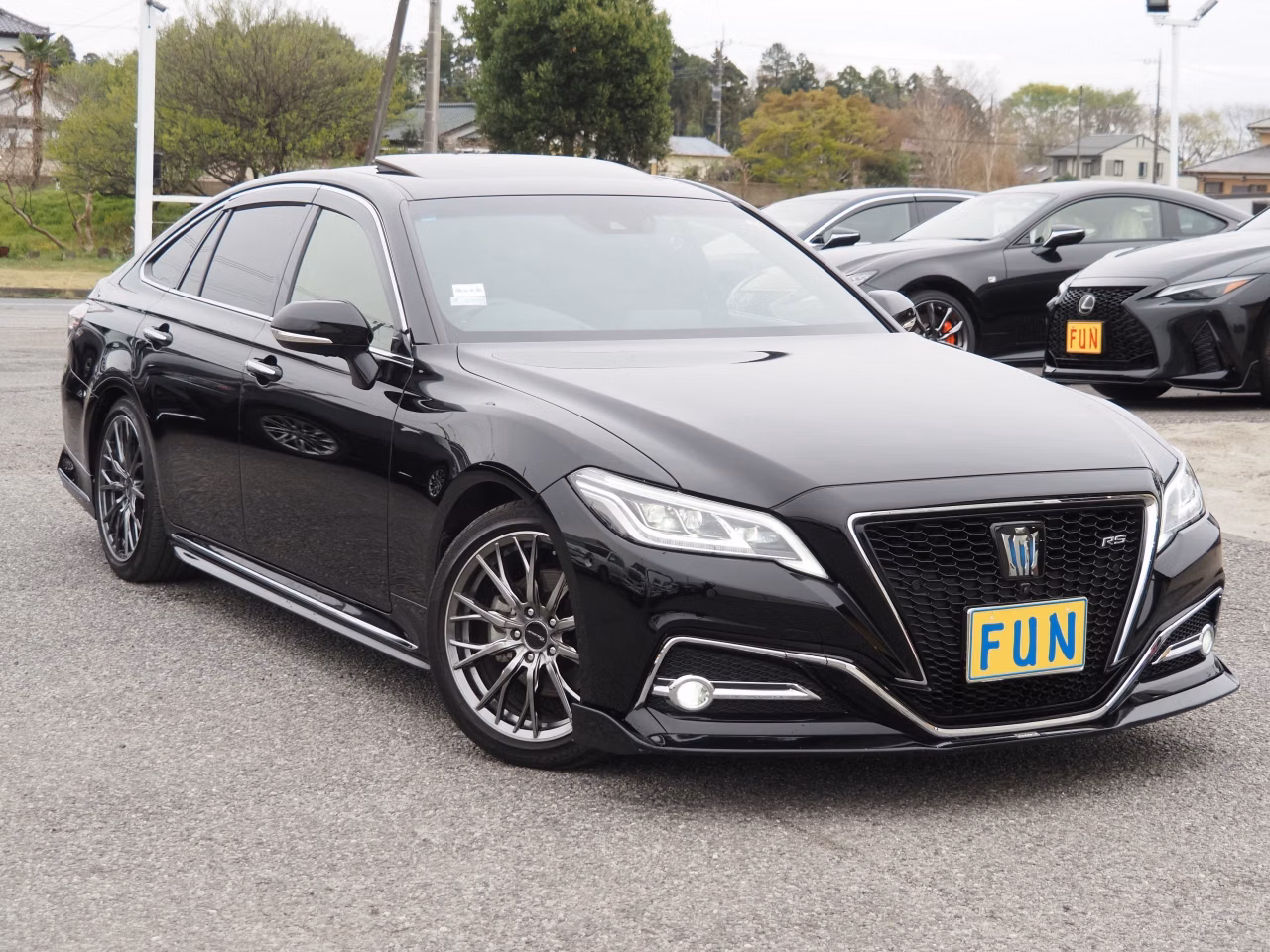 TOYOTA CROWN