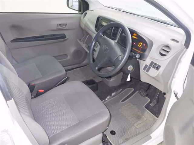 TOYOTA PIXIS EPOCH