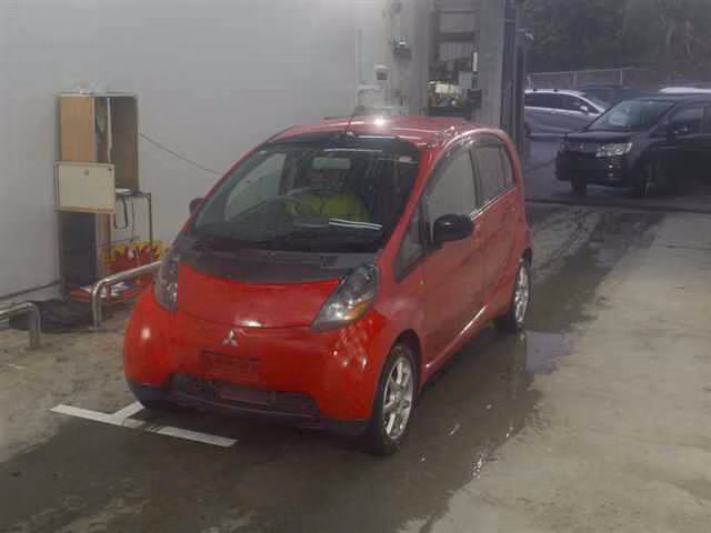 MITSUBISHI I