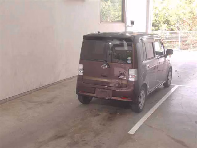 DAIHATSU MOVE CONTE