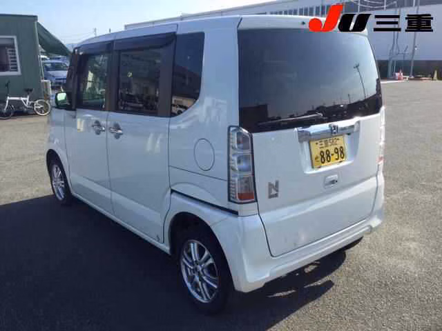 HONDA N-BOX