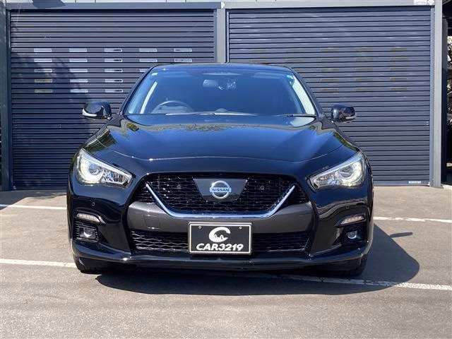 NISSAN SKYLINE