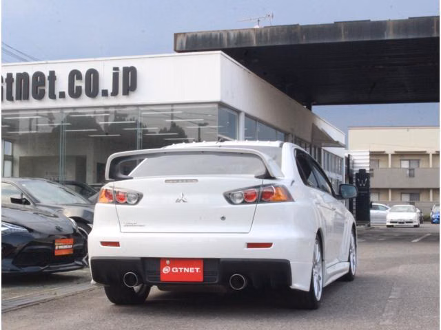 MITSUBISHI LANCER EVOLUTION
