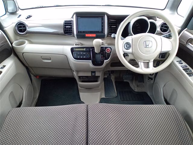 HONDA N-BOX