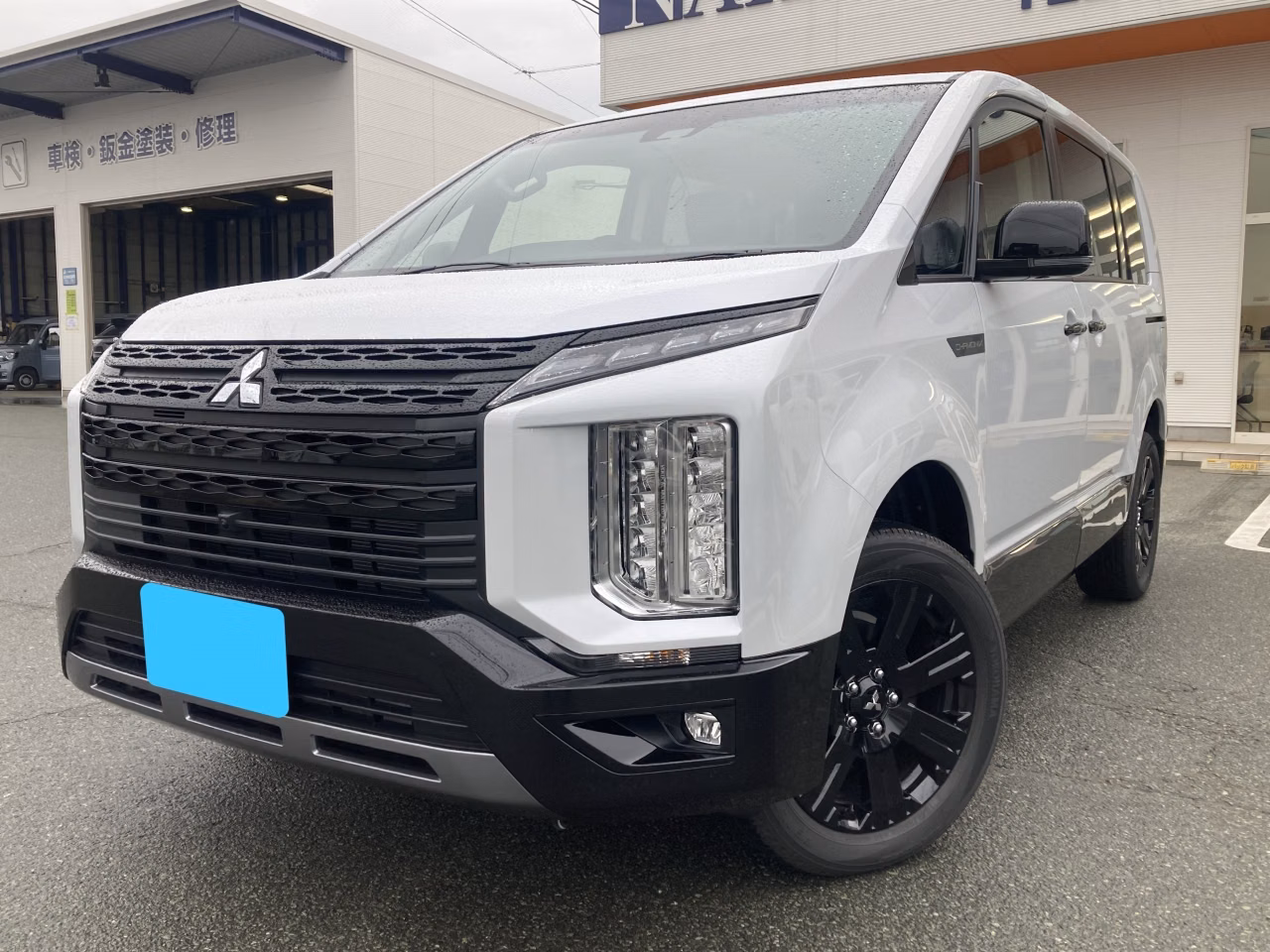 MITSUBISHI DELICA D:5