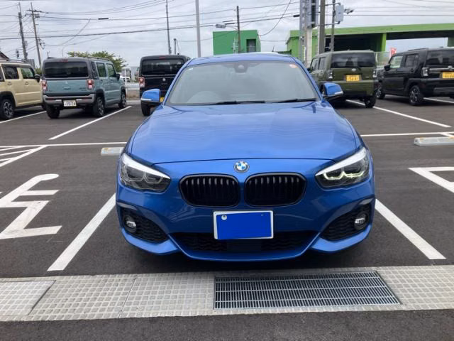 BMW 1-SERIES
