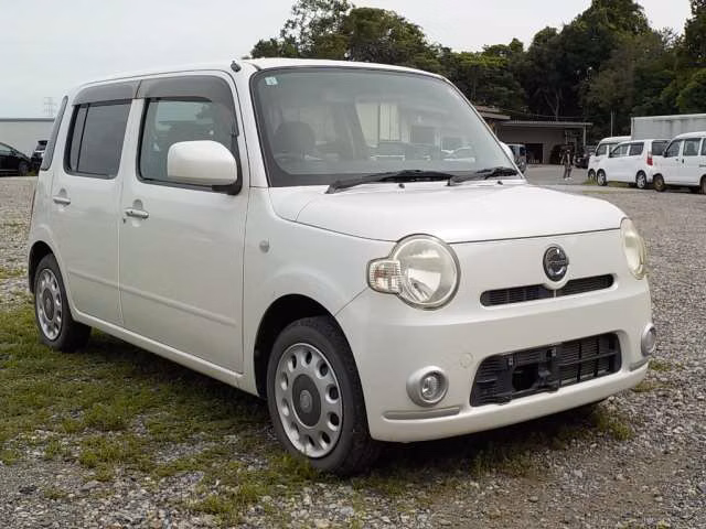 DAIHATSU MIRA COCOA