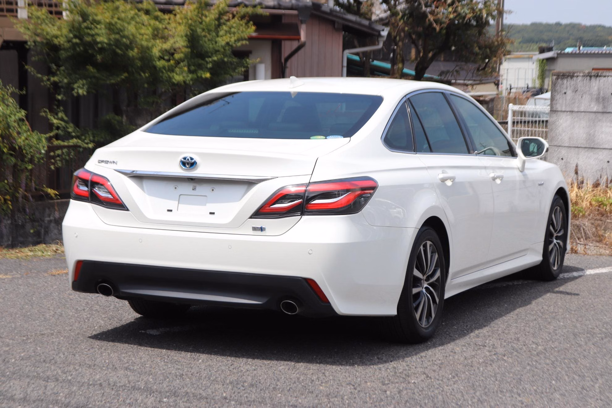 TOYOTA CROWN