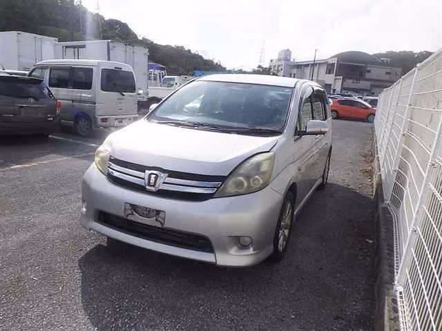 TOYOTA ISIS