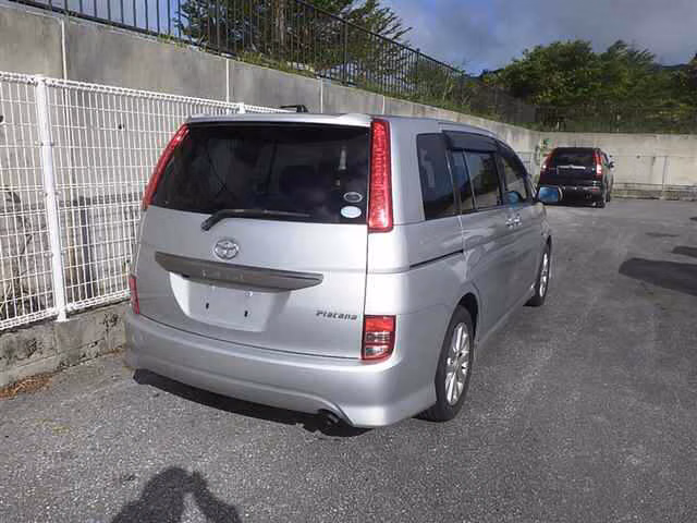 TOYOTA ISIS