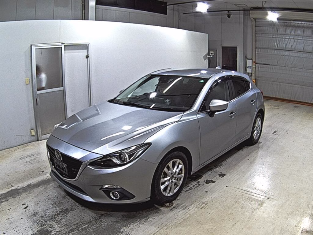 MAZDA AXELA