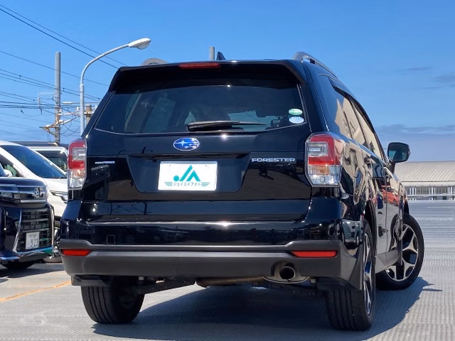 SUBARU FORESTER