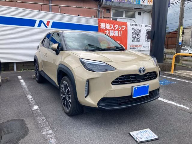 TOYOTA YARIS CROSS