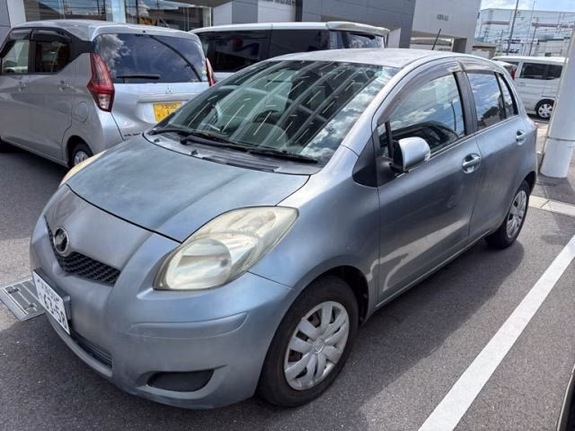 TOYOTA VITZ