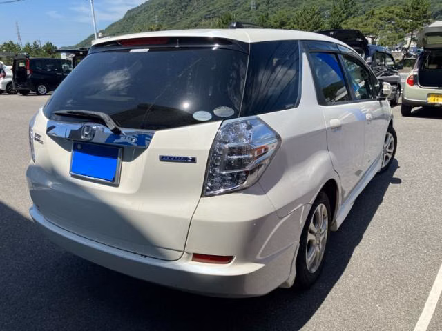 HONDA FIT SHUTTLE