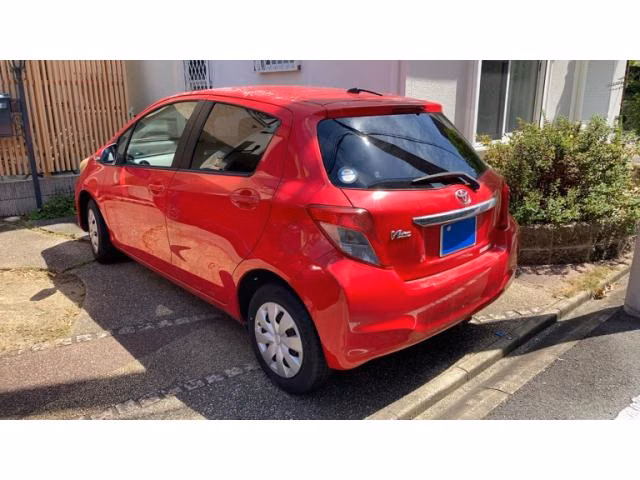TOYOTA VITZ