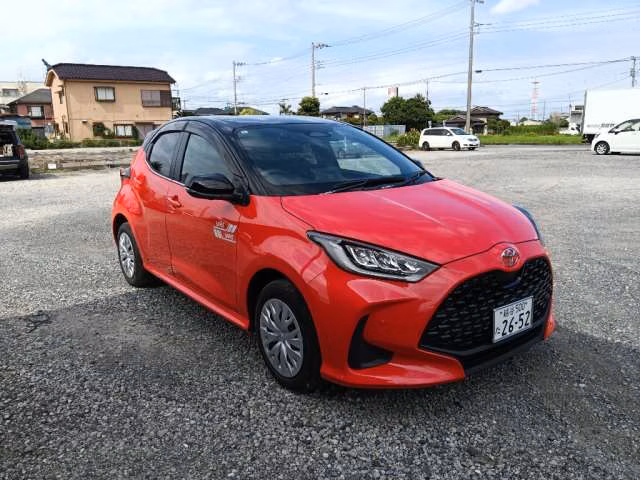 TOYOTA YARIS