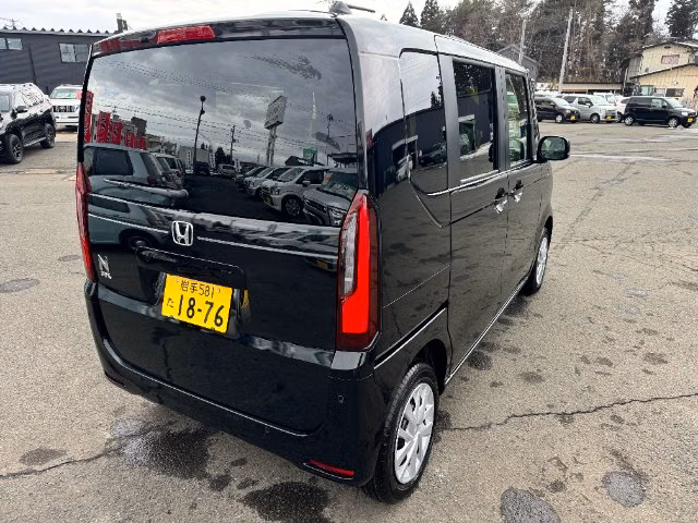 HONDA N-BOX