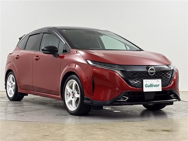 NISSAN AURA