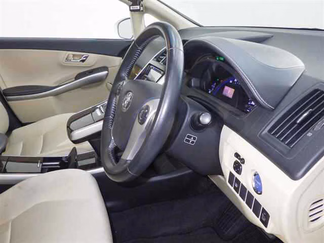 TOYOTA SAI