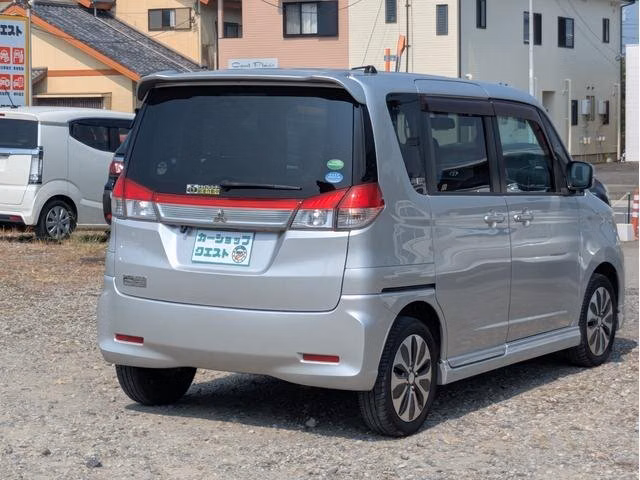 MITSUBISHI DELICA D:2