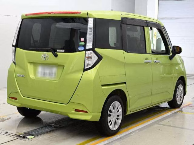TOYOTA TANK