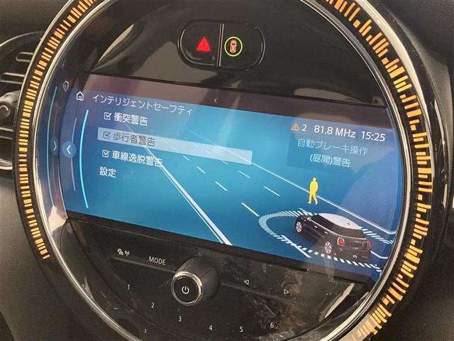 MINI HATCH