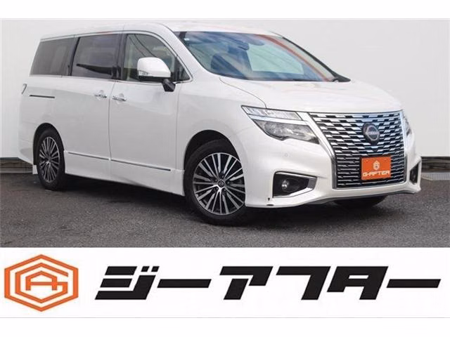 NISSAN ELGRAND