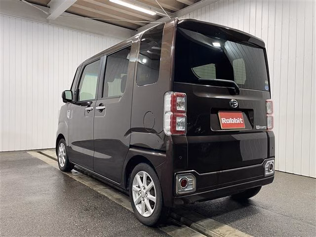 DAIHATSU WAKE
