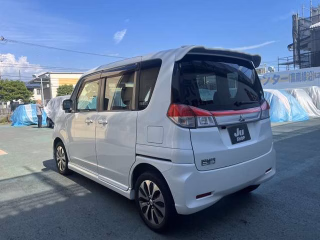 MITSUBISHI DELICA D:2