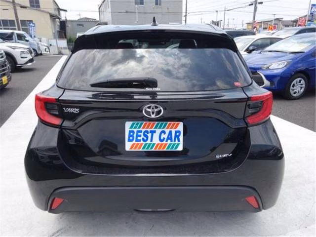 TOYOTA YARIS