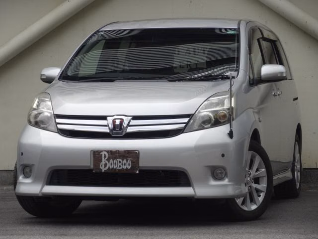TOYOTA ISIS