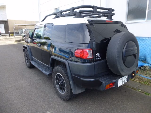 TOYOTA FJ CRUISER