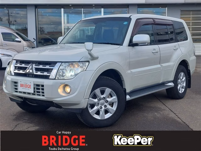 MITSUBISHI PAJERO