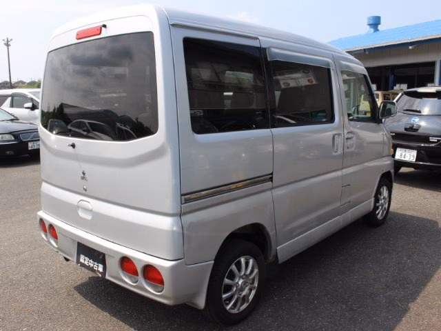 MITSUBISHI TOWN BOX