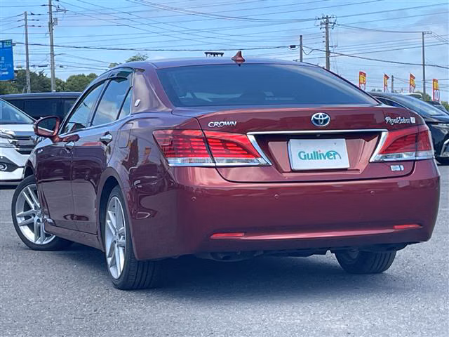 TOYOTA CROWN