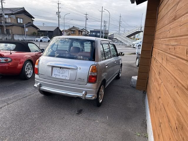 DAIHATSU MIRA GINO