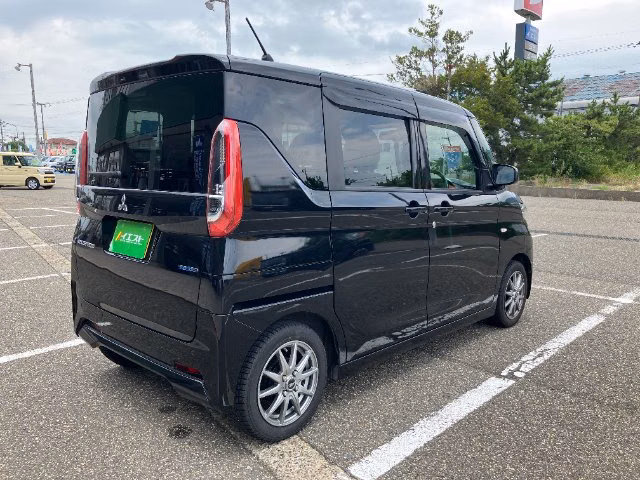 MITSUBISHI EK SPACE